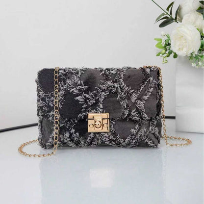 Chain Strap Shoulder Bag